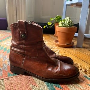 Frye Boots Size 7.5